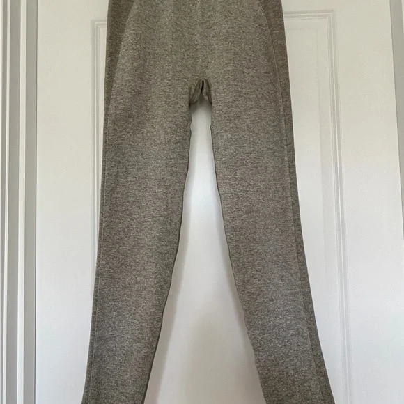 Gymshark Grey Seamless High-Waist Sculpting Leggings - Picture 6 of 8